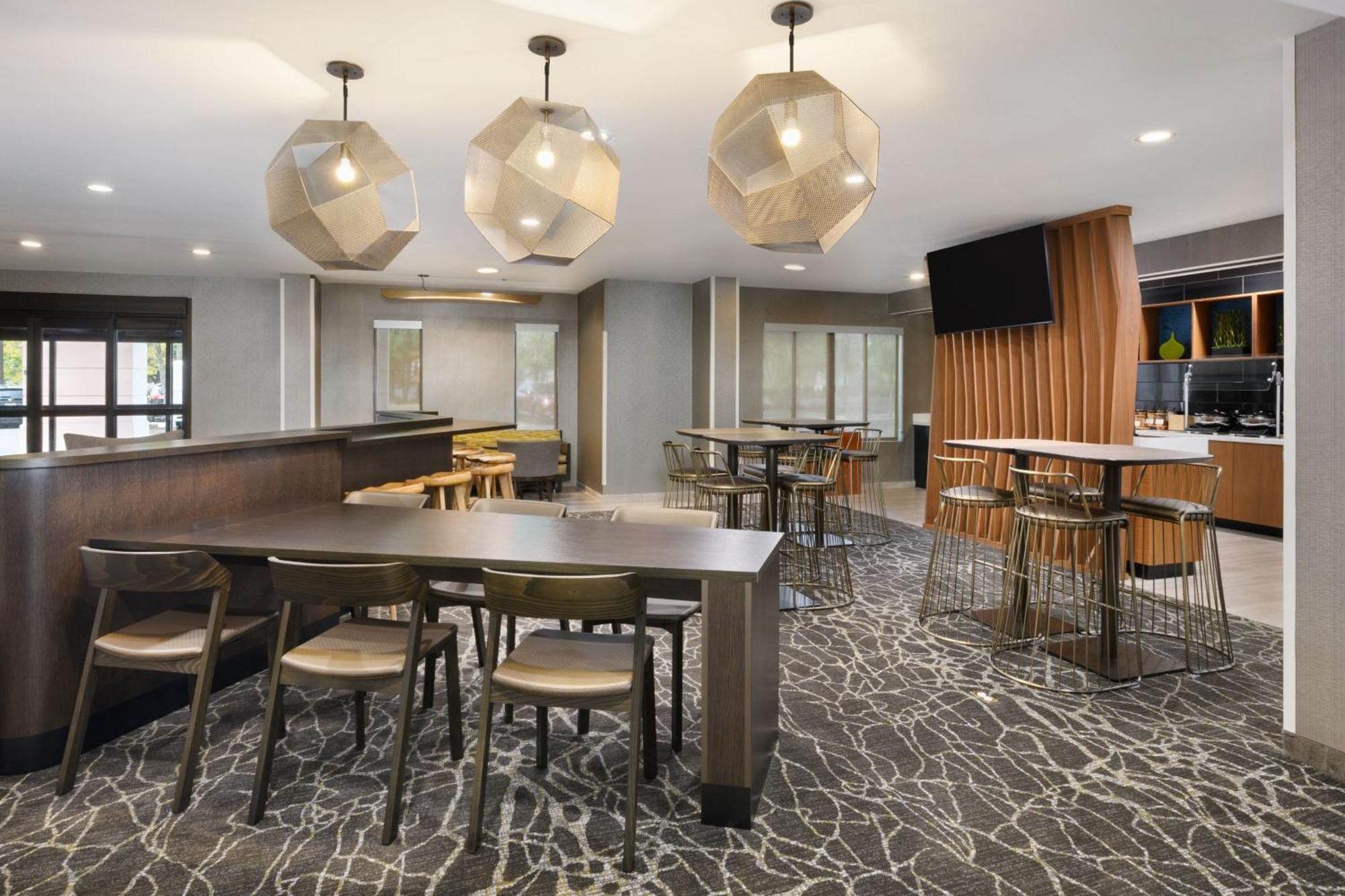 Springhill Suites Ньюнен Экстерьер фото