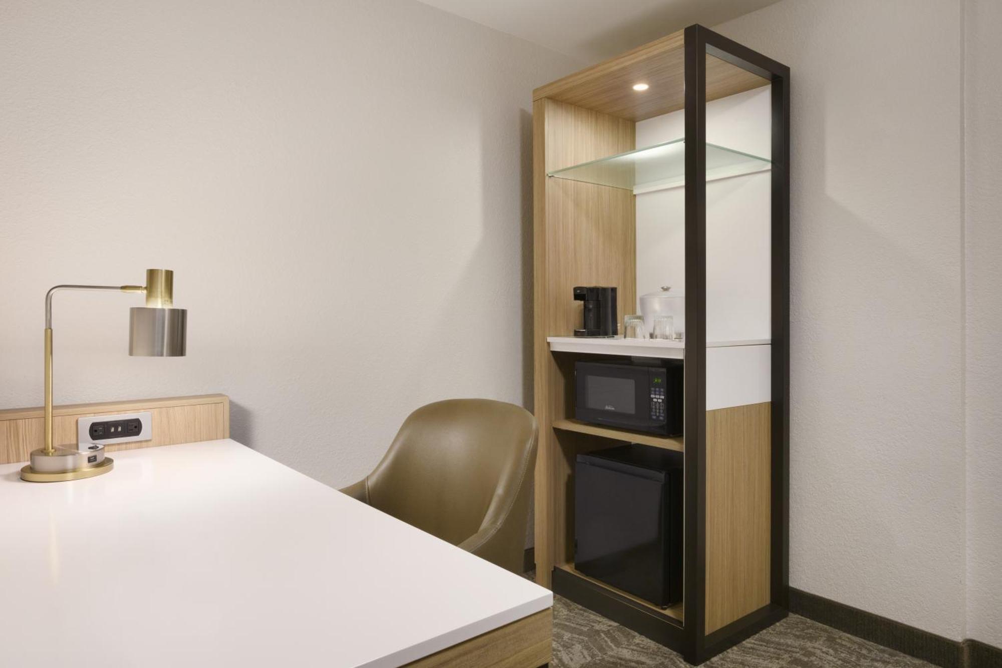 Springhill Suites Ньюнен Экстерьер фото